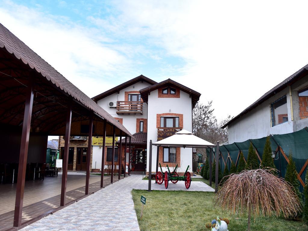 Pensiunea Dely_Cios Vălenii de Munte Exterior photo