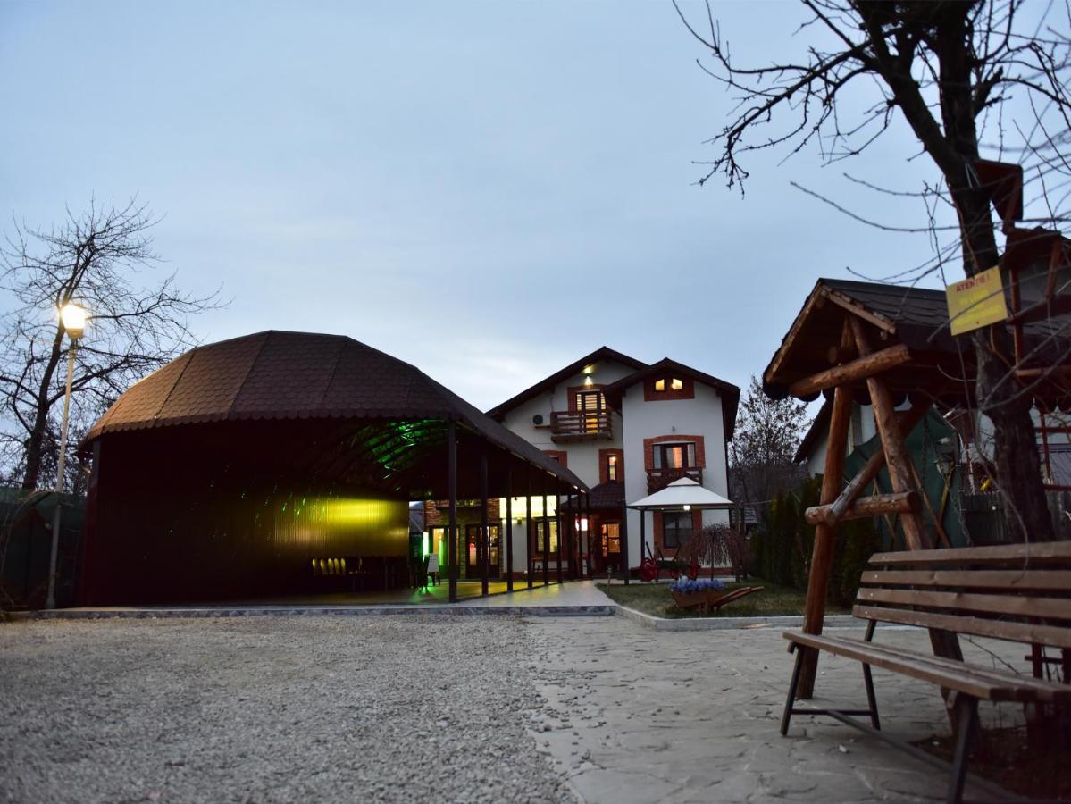 Pensiunea Dely_Cios Vălenii de Munte Exterior photo